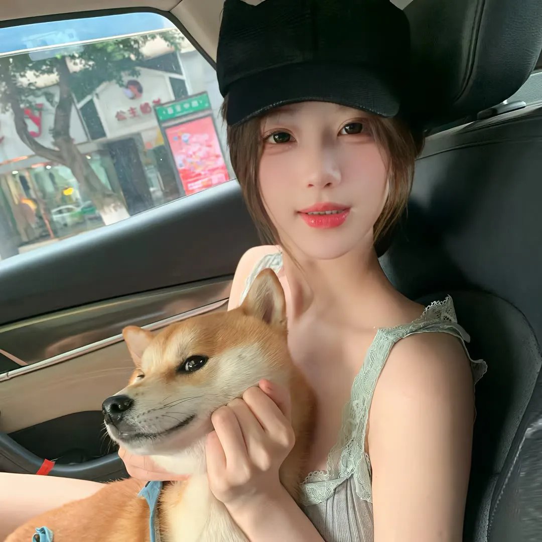 俏皮女学生